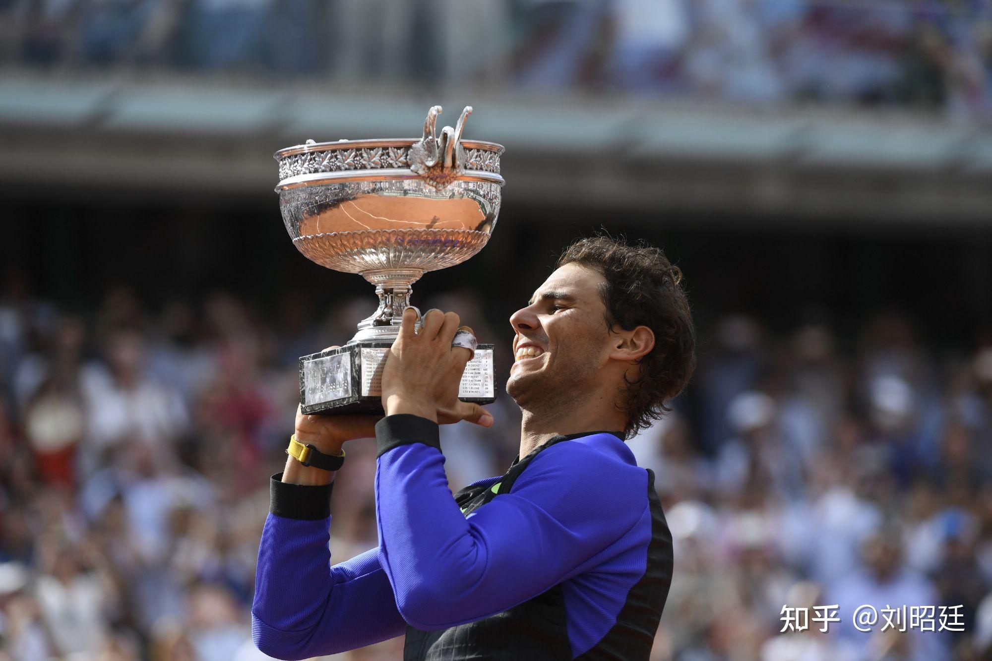 西班牙网球队完胜英国网球队，纳达尔送出助攻