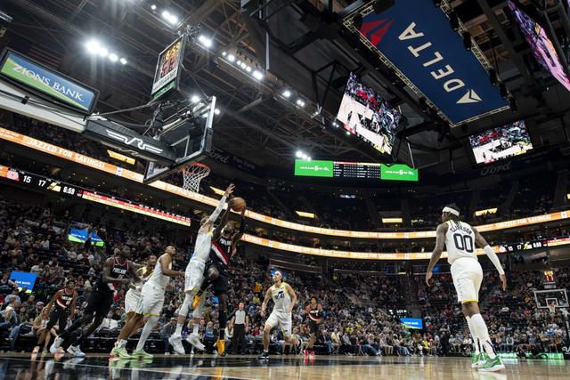 包含76人绝杀浙江队，西亚卡姆扛起全队的词条