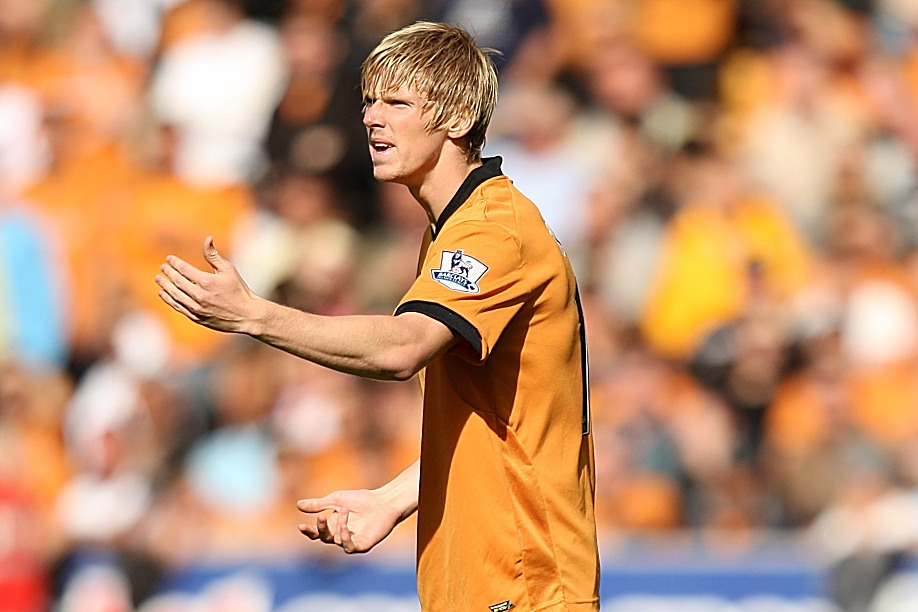 包含纽卡斯尔联大胜，球队士气高涨冲超积极的词条