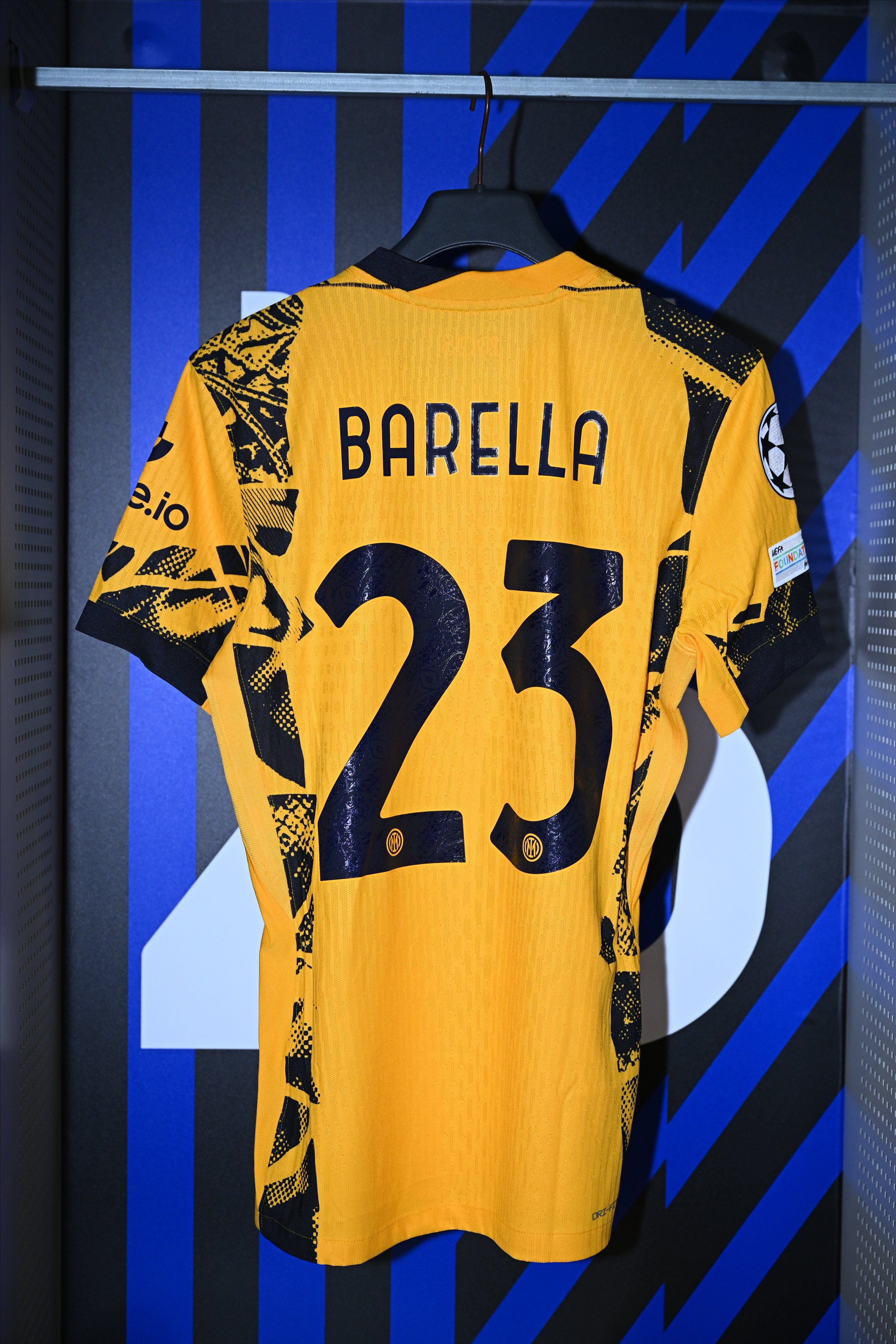 AC米兰客场击败巴黎圣日耳曼,晋级欧冠四强的简单介绍 AC米兰客场击败巴黎圣日耳曼,晋级欧冠四强的简单介绍