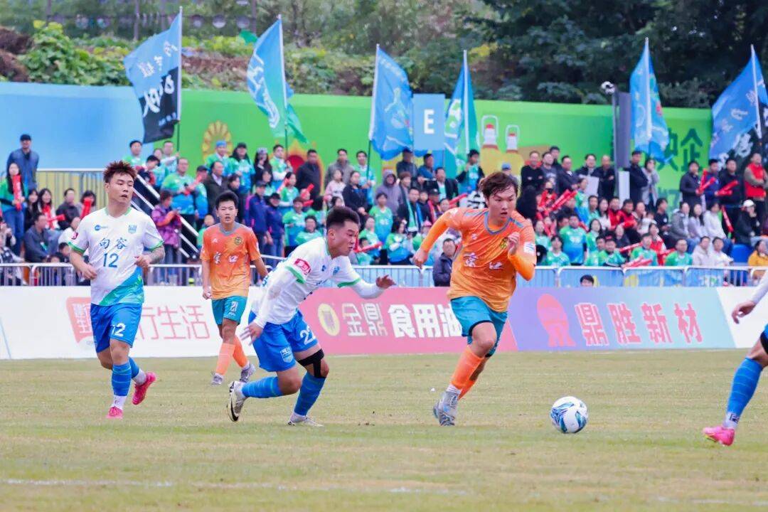 关于强队对决,激烈角逐让球迷热血沸腾的信息 关于强队对决,激烈角逐让球迷热血沸腾的信息