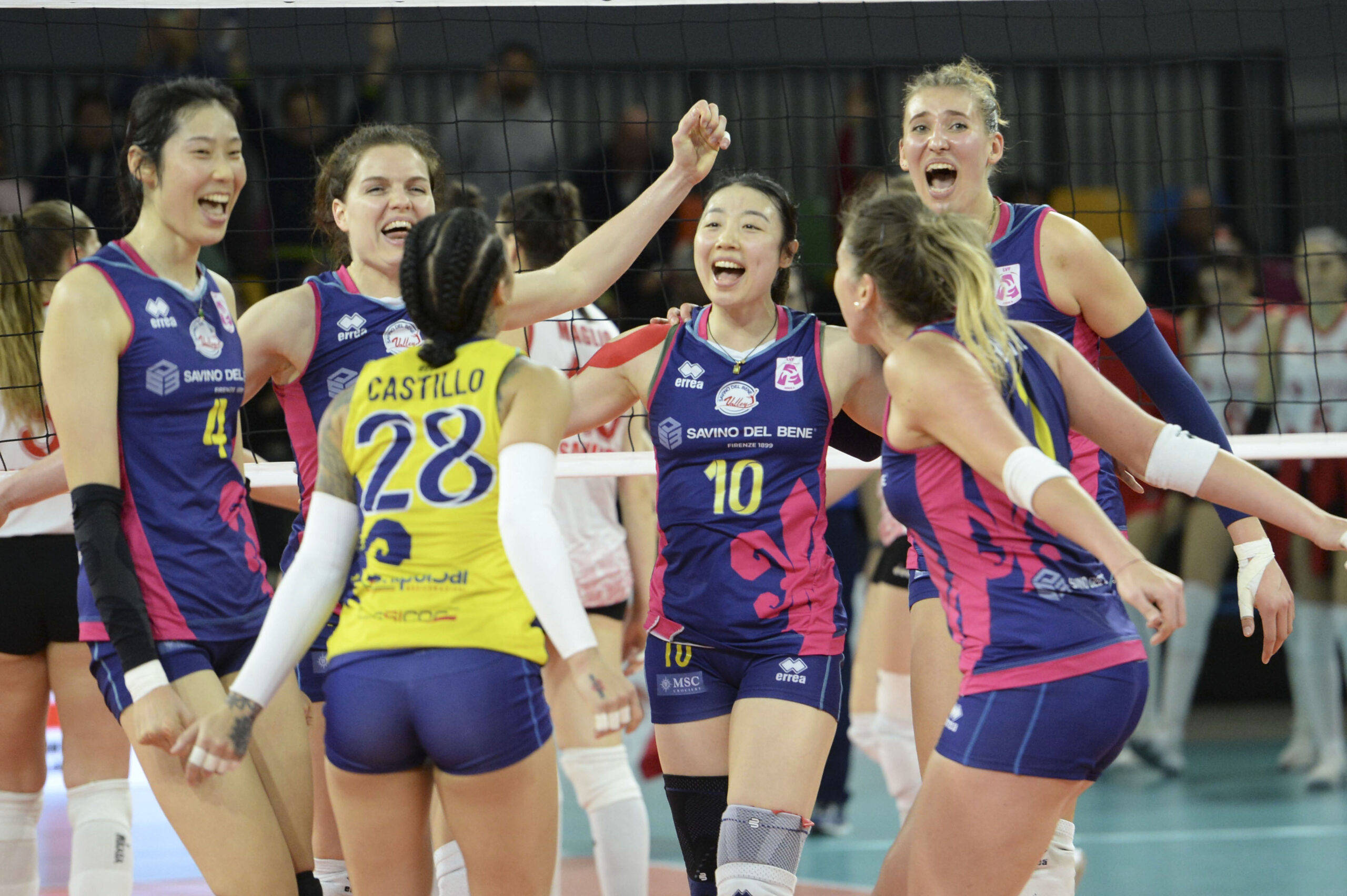 包含排球赛事瞩目开启,选手势均力敌你争我夺的词条 包含排球赛事瞩目开启,选手势均力敌你争我夺的词条