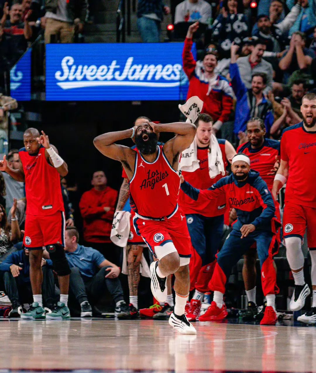 快船横扫西班牙男篮，萨博尼斯一己之力扛起全队的简单介绍