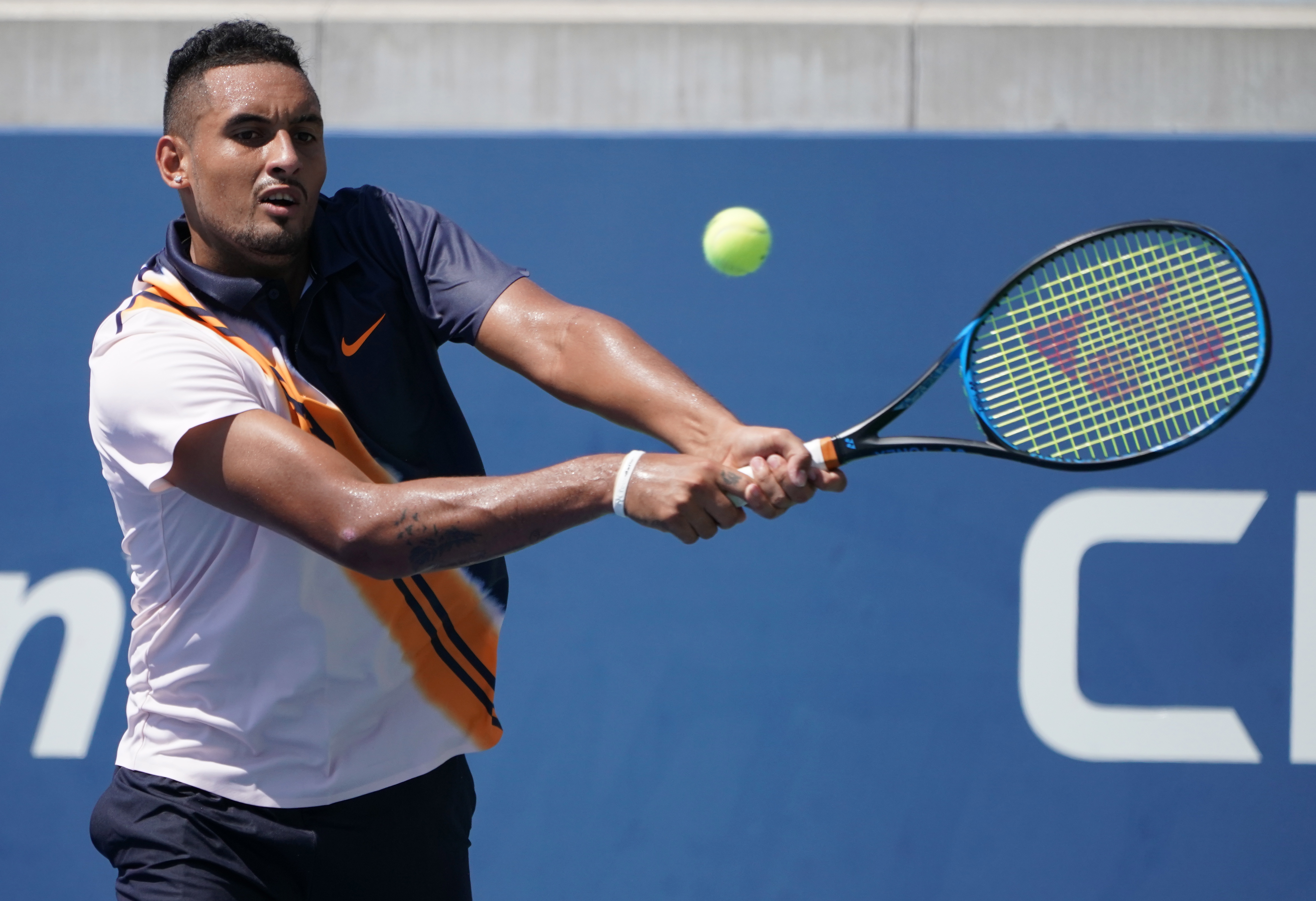 日本网球队鏖战世界网球队，克耶高斯高光表现的简单介绍