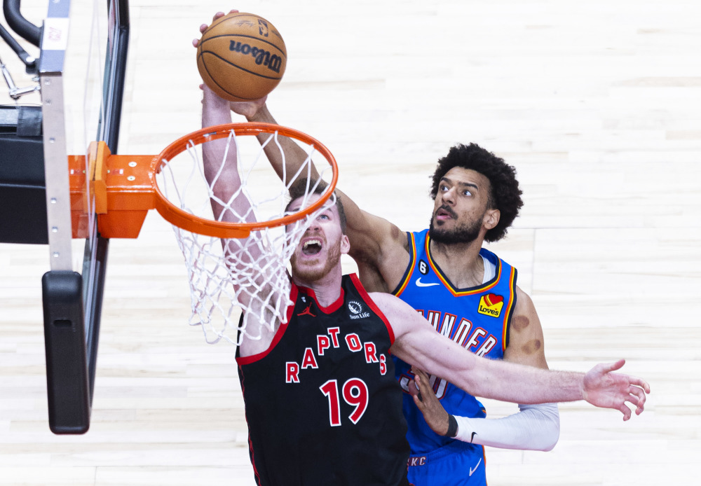 包含猛龙险胜雷霆，莫里斯爆发神勇的词条