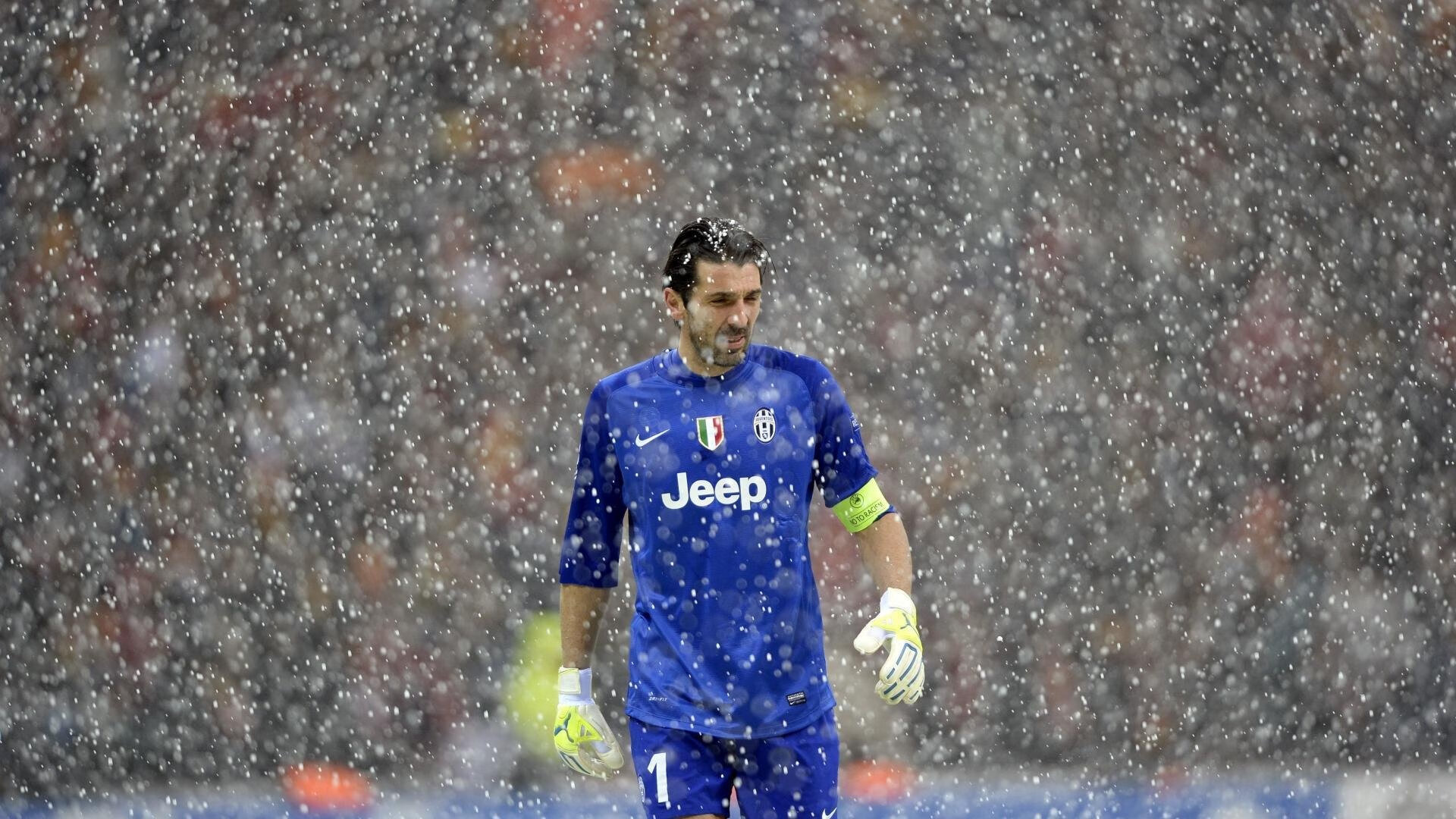 三笘薰闪耀安联，拜仁力克多特蒙德的关键先生