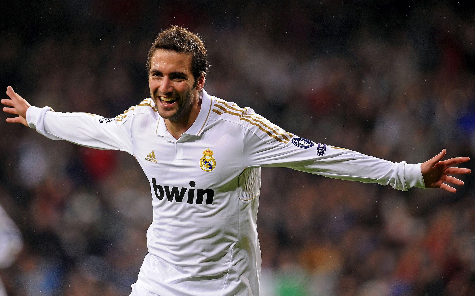 从绝境到奇迹,黄喜灿一锤定音,韩国足球的安哥拉时刻